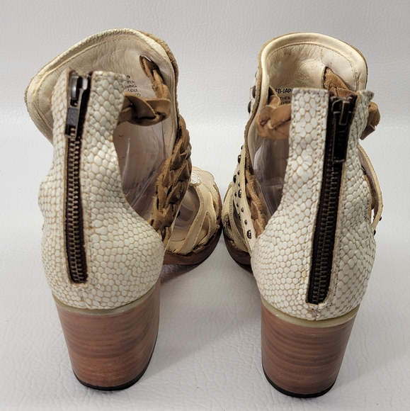 Freebird Boots sandals Womens Size 9 Brown Leather  beige snake some stains that - Picture 5 of 8